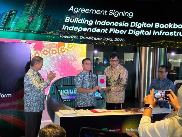 Indosat Alihkan Aset Serat Optik Senilai Rp14,6 Triliun ke FiberCo Indosat Alihkan Aset Serat Optik Senilai Rp14,6 Triliun ke FiberCo