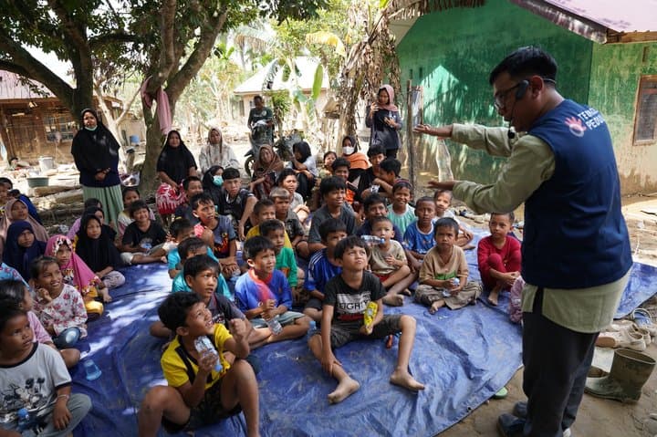 Fokus Anak-anak, Telkom Hadirkan Trauma Healing di Aceh Tamiang Fokus Anak-anak, Telkom Hadirkan Trauma Healing di Aceh Tamiang