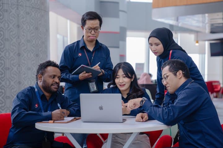 5 Tahun Beruntun, Telkom Masuk World’s Best Employers versi Forbes
5 Tahun Beruntun, Telkom Masuk World’s Best Employers versi Forbes