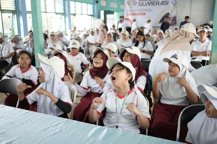 Telkom Perkuat STEM di 100 SD Lewat Program BISA PandAI Numerasi
Telkom Perkuat STEM di 100 SD Lewat Program BISA PandAI Numerasi