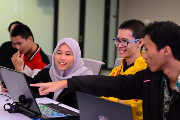 Telkom dan Palo Alto Networks Bekali Mahasiswa Keamanan Siber Telkom dan Palo Alto Networks Bekali Mahasiswa Keamanan Siber