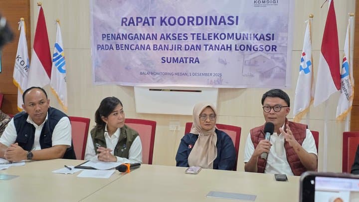 Telkomsel Sediakan Paket Gratis untuk Korban Banjir Aceh dan Sumatra
Telkomsel Sediakan Paket Gratis untuk Korban Banjir Aceh dan Sumatra