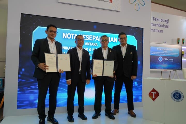 Telkomsel Rangkul ITB Bikin AI Innovation Hub, Ada AI Academy dan AI Labs! Telkomsel Rangkul ITB Bikin AI Innovation Hub, Ada AI Academy dan AI Labs!