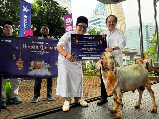 Iduladha 2025, XLSmart Sumbang 112 Hewan Kurban ke Berbagai Daerah
Iduladha 2025, XLSmart Sumbang 112 Hewan Kurban ke Berbagai Daerah