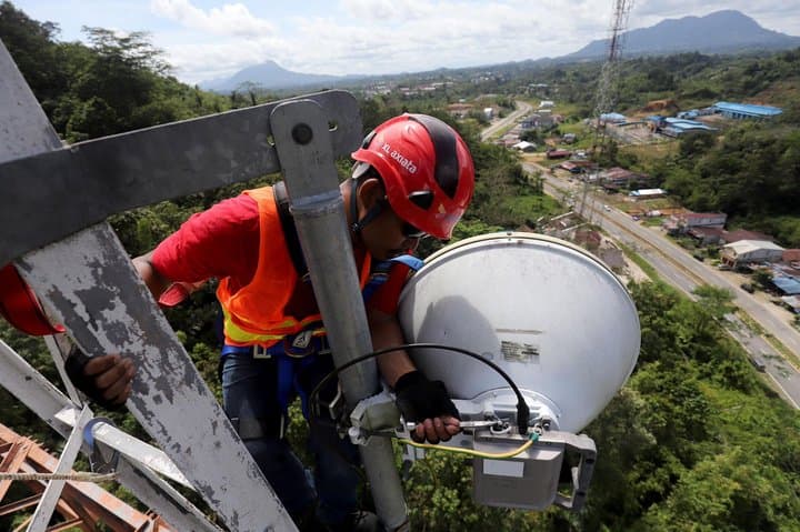 Kinerja XL Axiata di 2024: Laba Bersih Naik 45 Persen
Kinerja XL Axiata di 2024: Laba Bersih Naik 45 Persen