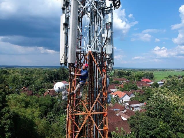 XL Axiata Prediksi Trafik Naik hingga 20 Persen Saat Nataru XL Axiata Prediksi Trafik Naik hingga 20 Persen Saat Nataru