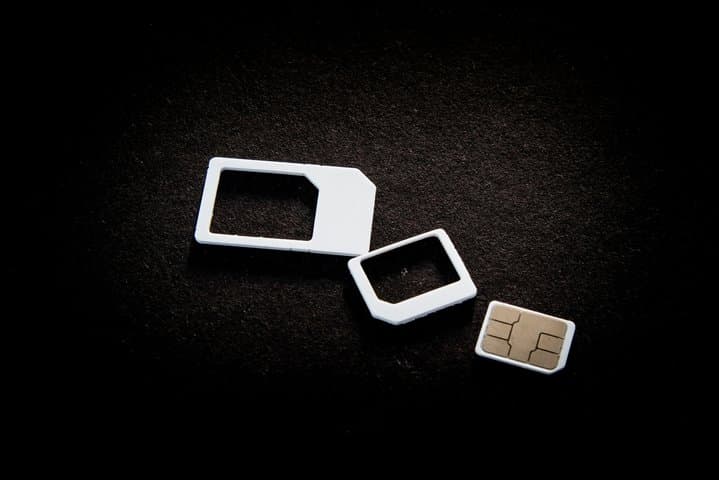 Registrasi SIM Card Pakai Wajah: Aman atau Risikonya Permanen? Registrasi SIM Card Pakai Wajah: Aman atau Risikonya Permanen?
