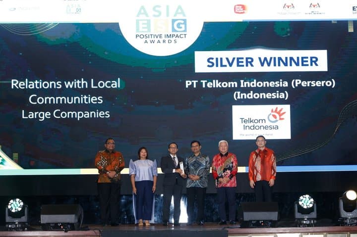 Telkom Boyong Penghargaan dari ESG Asia Positive Impact Awards 2025 Telkom Boyong Penghargaan dari ESG Asia Positive Impact Awards 2025