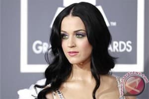 Berpisah dari Orlando Bloom, Katy Perry bersuara di Twitter