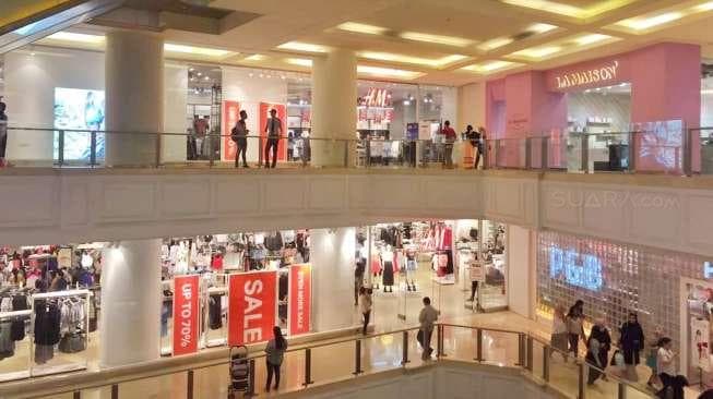 Lift Grand Indonesia Mall Macet, Sembilan Orang Terjebak