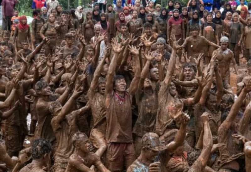  Festival Kalandue di Kendari Pecahkan Rekor Dunia