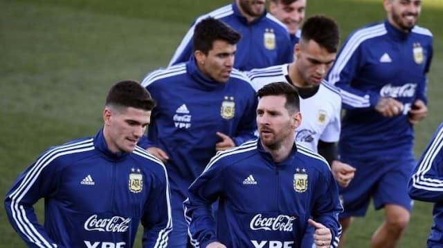 Messi Siap Jadi Starter Setelah Sembilan Bulan Absen Perkuat Argentina