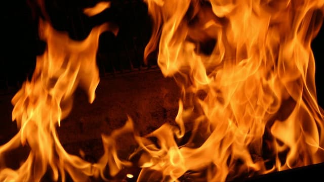 8 Lokasi DKI Kebakaran, Diduga karena Lilin saat Mati Lampu