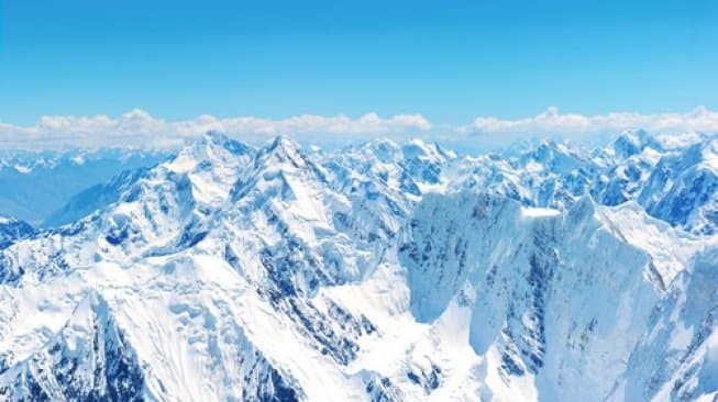 Es di Gunung Everest Mencair, Jasad-jasad Pendaki Bermunculan