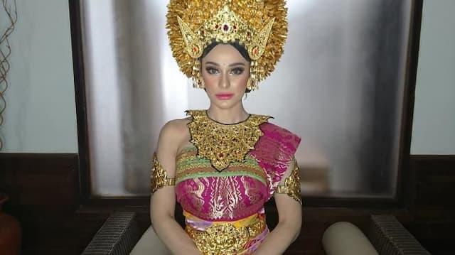 Pakai Baju Adat Bali, Nora Philip Nikah dengan Jerinx SID?