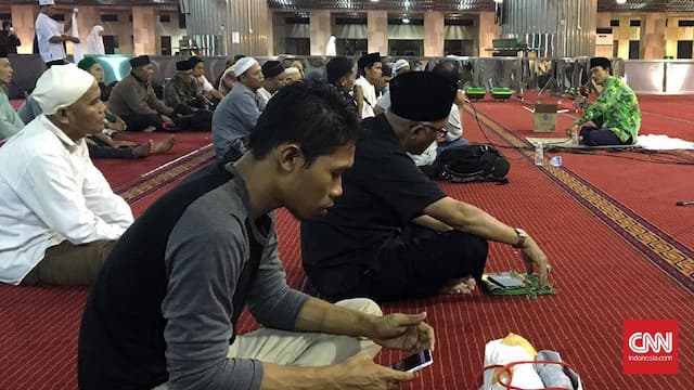 Merayakan Kesyahduan Akhir Ramadan di Istiqlal