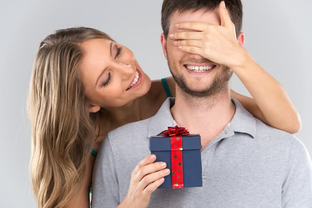 Pilihan Hadiah Menarik untuk Pasangan Anda