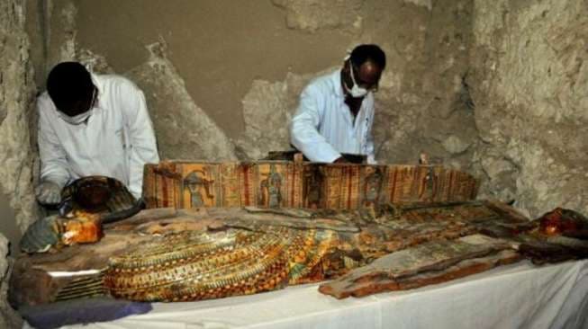 Arkeolog Temukan 17 Mumi di Mesir