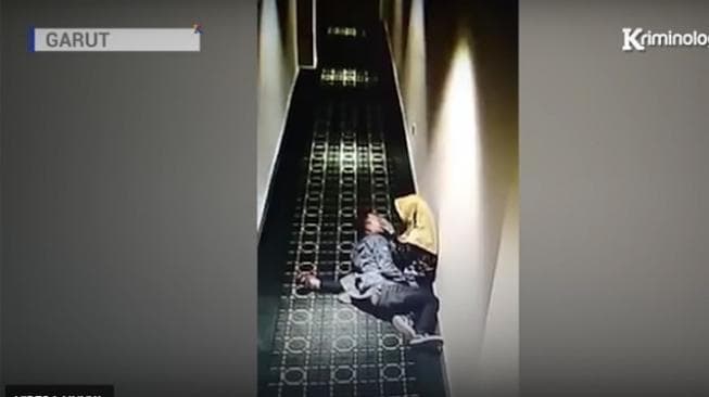 Pasangan Mesum di Bioskop Tertangkap Satpam, Videonya Viral