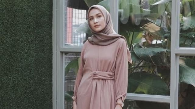 4 Hijab Look untuk Bukber dari Selebgram yang Bisa Kamu Tiru