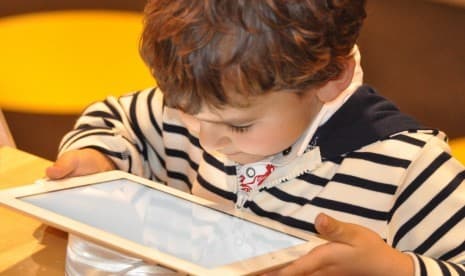 Dunia Digital Jauhkan Anak dari Keluarga 