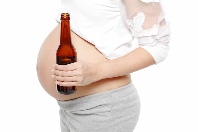 Awas! Minum Alkohol Saat Hamil Bisa Mengubah Wajah Bayi