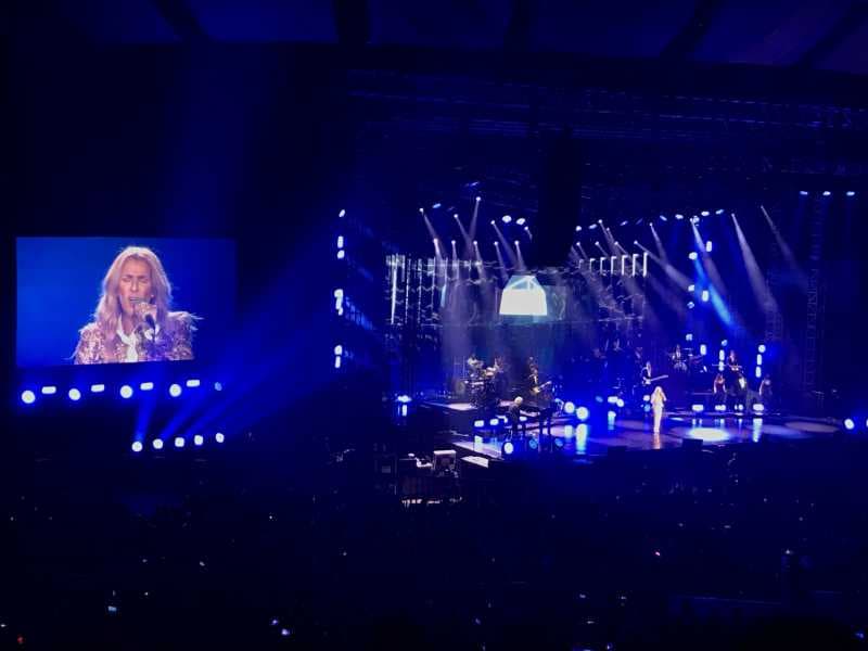 Celine Dion Nyanyikan Lagu untuk Mendiang Suami di Konser Jakarta