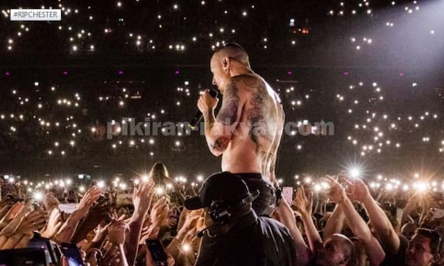 Mengenang Chester Bennington, Linkin Park Siapkan Konser Spesial