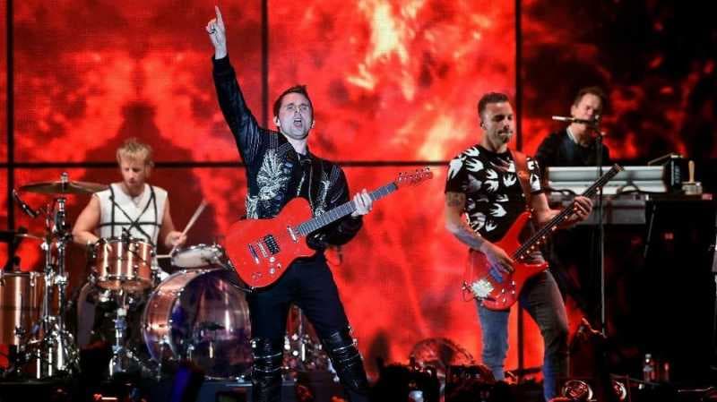 Muse Bergaya Retro di Single Rock Terbaru Pressure