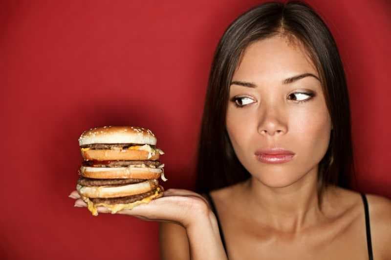 Kenapa Kebanyakan Makan Bikin Otak Jadi ‘Lemot’?