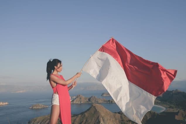 MERDEKA!! Ini 4 Destinasi Favorit Wisatawan Untuk Mengibarkan Bendera Merah Putih