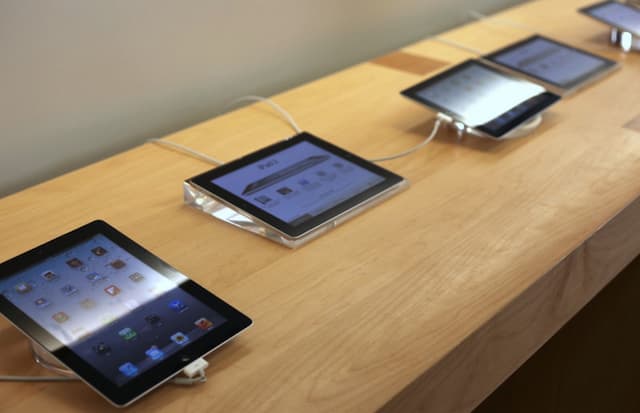 iPad Meledak di Apple Store, Karyawan Sesak Napas