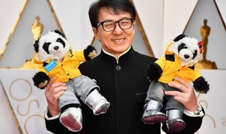 Ini Alasan Jackie Chan Bawa Dua Panda ke Oscar