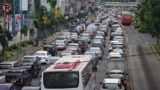Waze: Ganjil Genap Kurangi 19% Macet di Jakarta