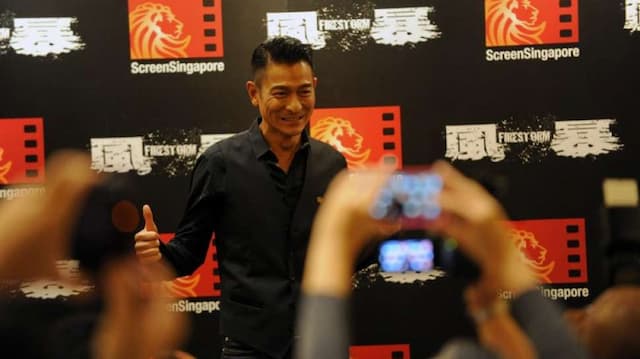 Andy Lau Terinjak Kuda Saat Syuting