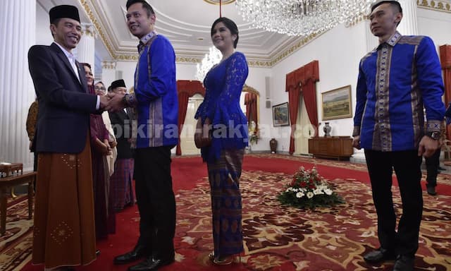 Open House di Istana, Jokowi Titip Pesan Lewat Anak SBY