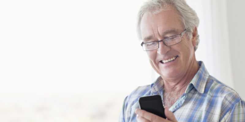 5 Tips Memilih Smartphone untuk Orangtua