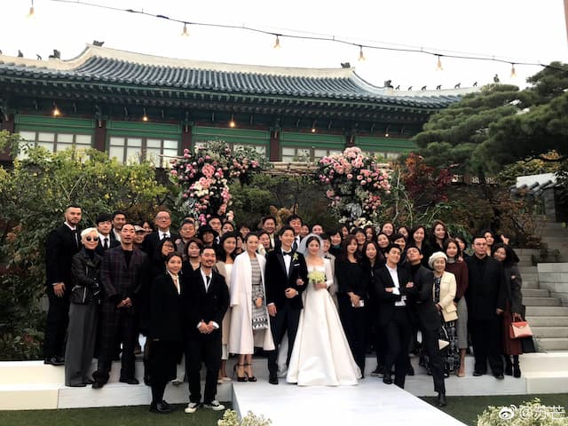 Bikin Baper, Parade Foto Pernikahan Song Joong Ki - Song Hye Kyo