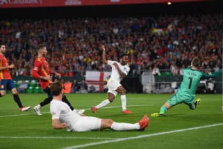 Dua gol Sterling bantu Inggris kalahkan Spanyol