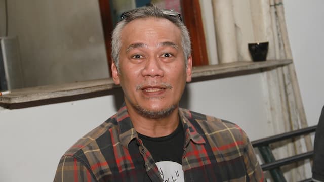 Aktor Kawakan Tio Pakusadewo Ternyata Hobi Koleksi Pensil Warna