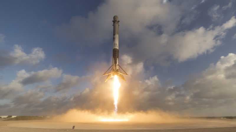 Roket Falcon 9 Terbang Lagi, Bawa Satelit Misterius Zuma