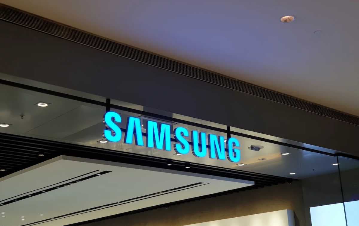 Samsung Batal Setop Produksi LCD Samsung Batal Setop Produksi LCD