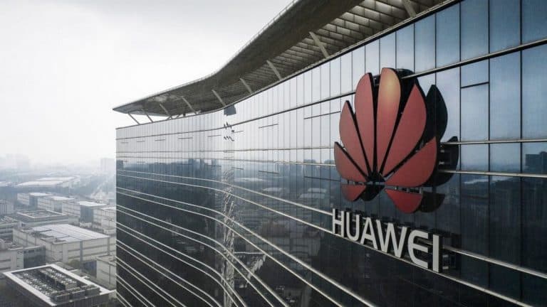 Huawei Pangkas Produksi Smartphone Sampai 60 Persen Huawei Pangkas Produksi Smartphone Sampai 60 Persen